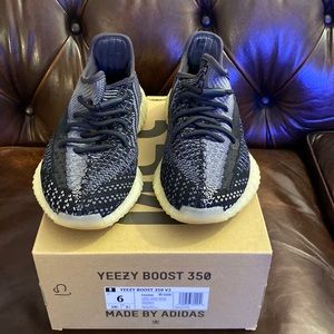 Yeezy 350 size 6